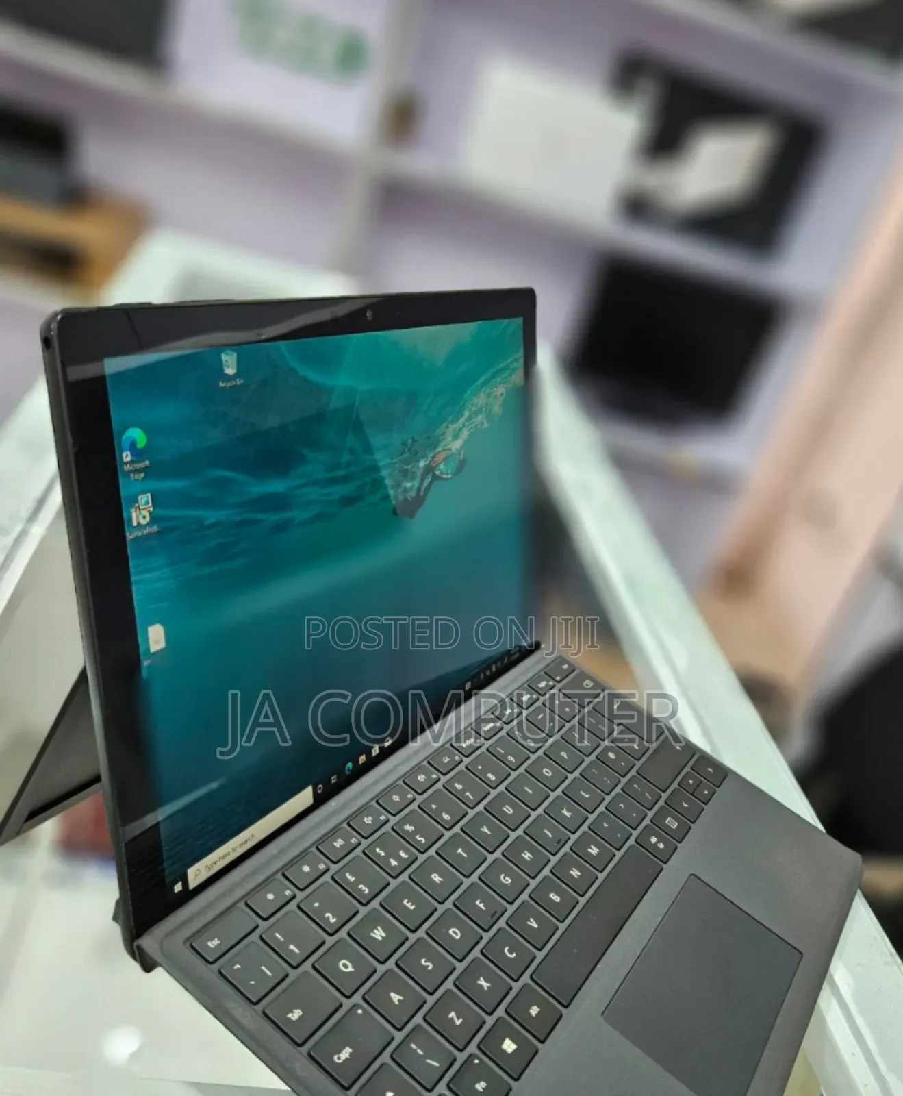 New Laptop Microsoft Surface Pro 6 8GB Intel Core I7 SSD 256GB