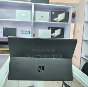 New Laptop Microsoft Surface Pro 6 8GB Intel Core I7 SSD 256GB