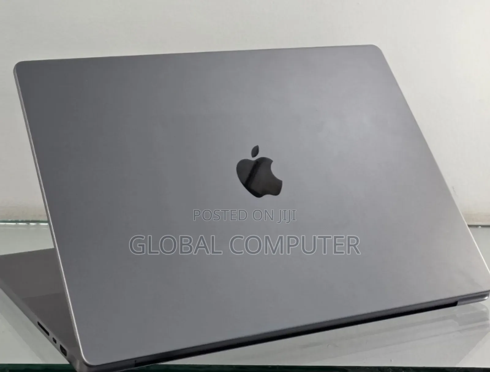 New Laptop Apple MacBook Pro 2023 M3 14-Inch 8GB Apple M3 Pro SSD 512GB