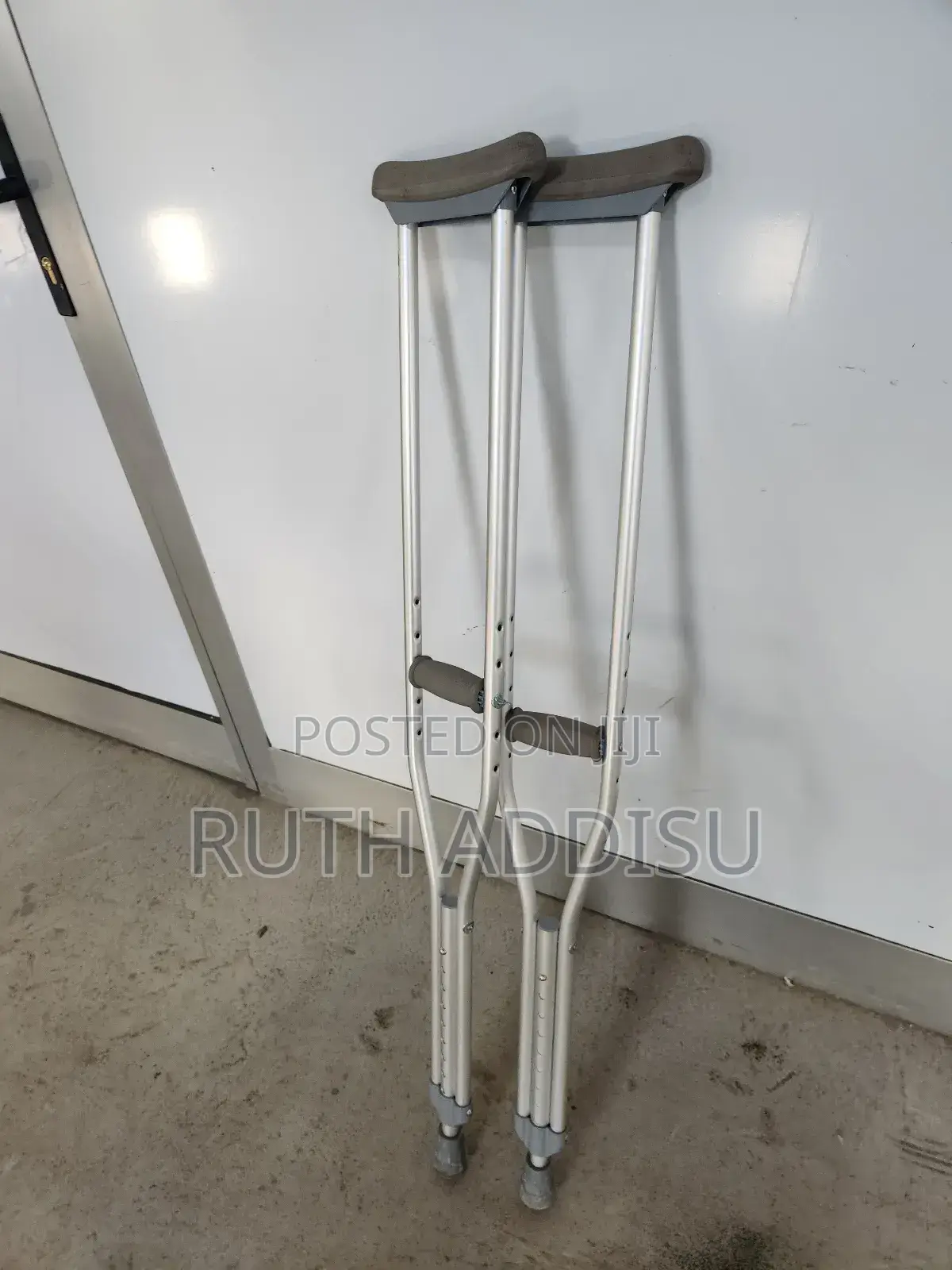 Axillary Bilateral Crutches威廉crutches入姓axillary Crutches