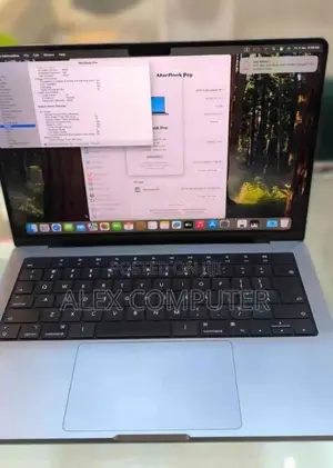 New Laptop Apple MacBook Pro M1 18GB Intel Xeon SSD 512GB