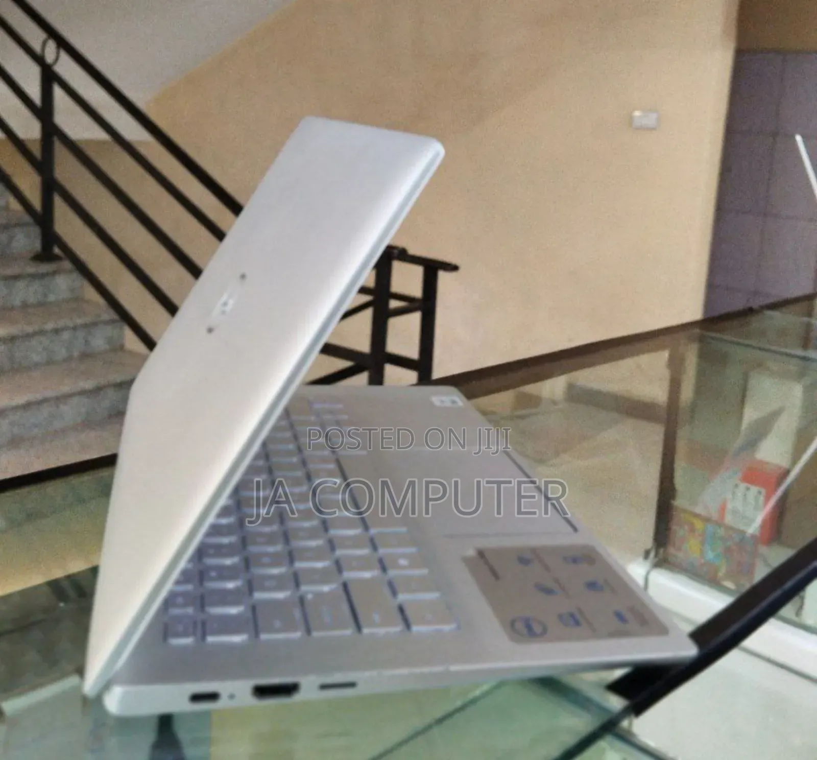 New Laptop Dell Inspiron 14 8GB Intel Core I7 SSD 512GB