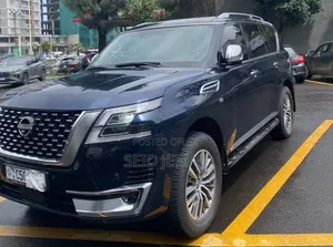 Photo - Nissan Patrol 2021 Blue