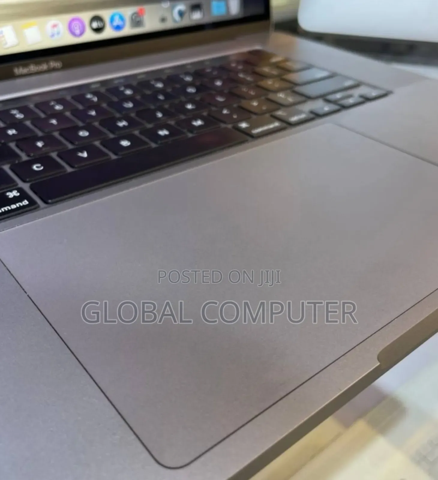 New Laptop Apple MacBook Pro 2019 16GB Intel Core I9 SSD 512GB
