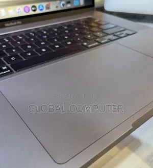 New Laptop Apple MacBook Pro 2019 16GB Intel Core I9 SSD 512GB