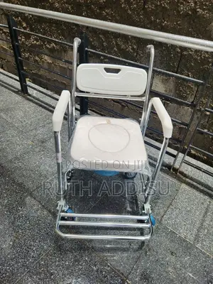 Commode Wheelchair管制wheelchair Commode懲罰commode Wheelchair