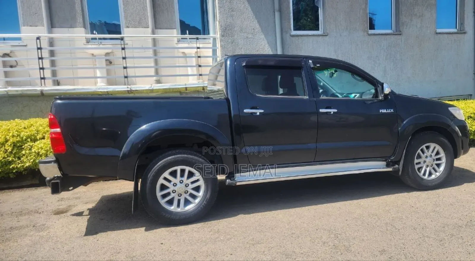 Toyota Hilux 2015 Matt Black