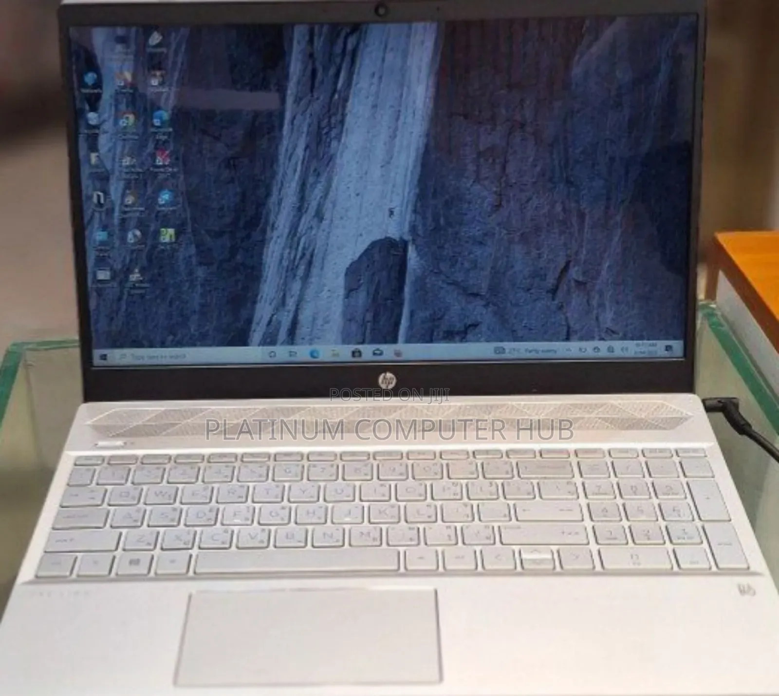 New Laptop HP EliteBook 745 G6 8GB AMD Ryzen 5 SSD 256GB
