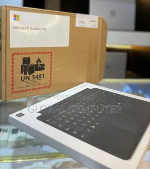 Photo - New Laptop Microsoft Surface Pro 16GB Intel Core I7 SSD 512GB