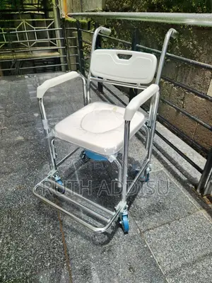 Wheelchair Commode吞併commode Wheelchair重大commode Wheelchair