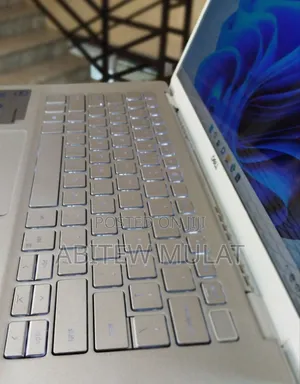 New Laptop Dell Inspiron 14 8GB Intel Core i7 SSD 512GB