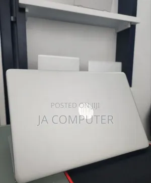 New Laptop HP Pavilion 15 8GB Intel Core I5 SSD 512GB