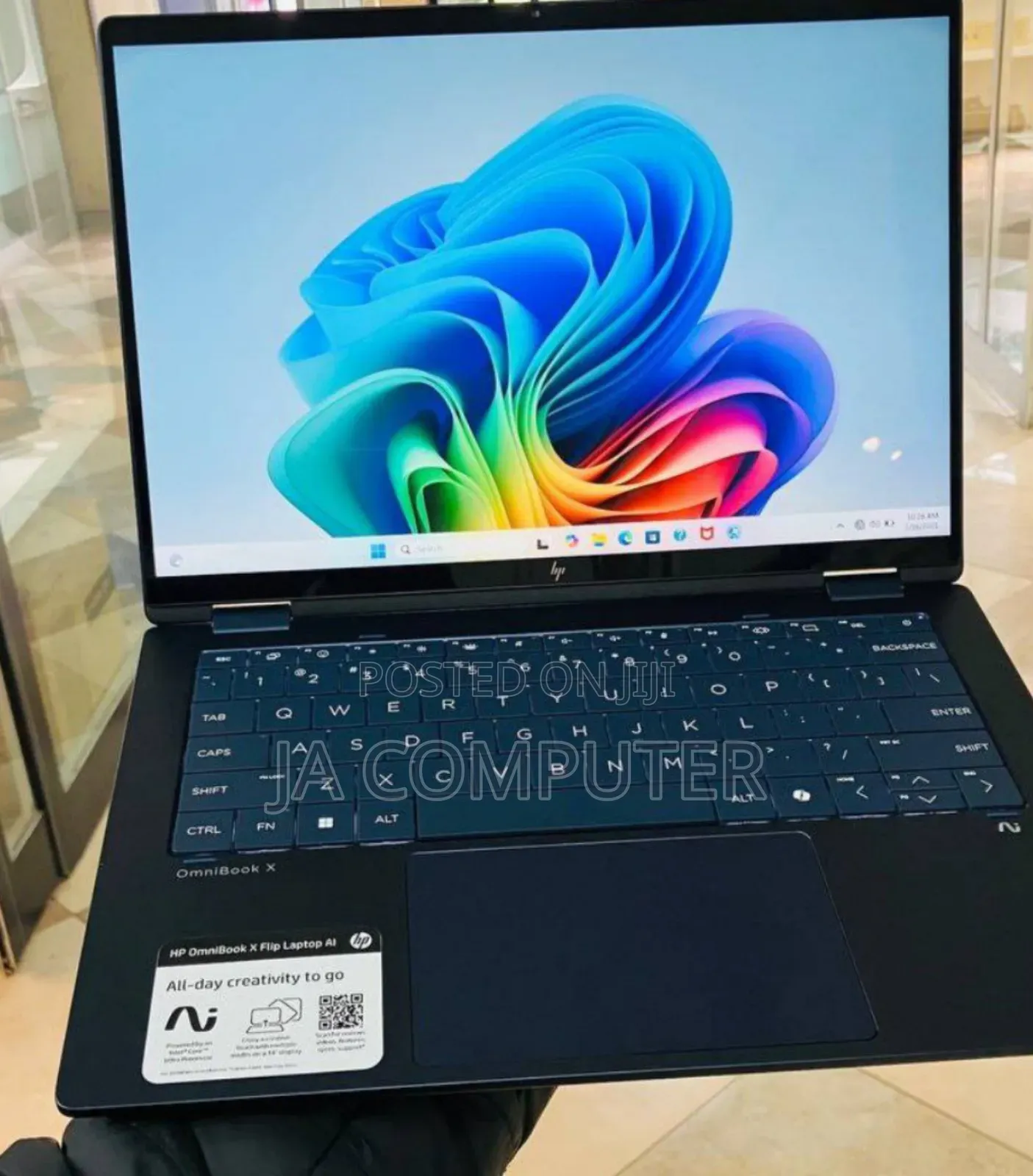 New Laptop HP OmniBook Ultra Flip 14" 16GB Intel Core Ultra 7 SSD 1T