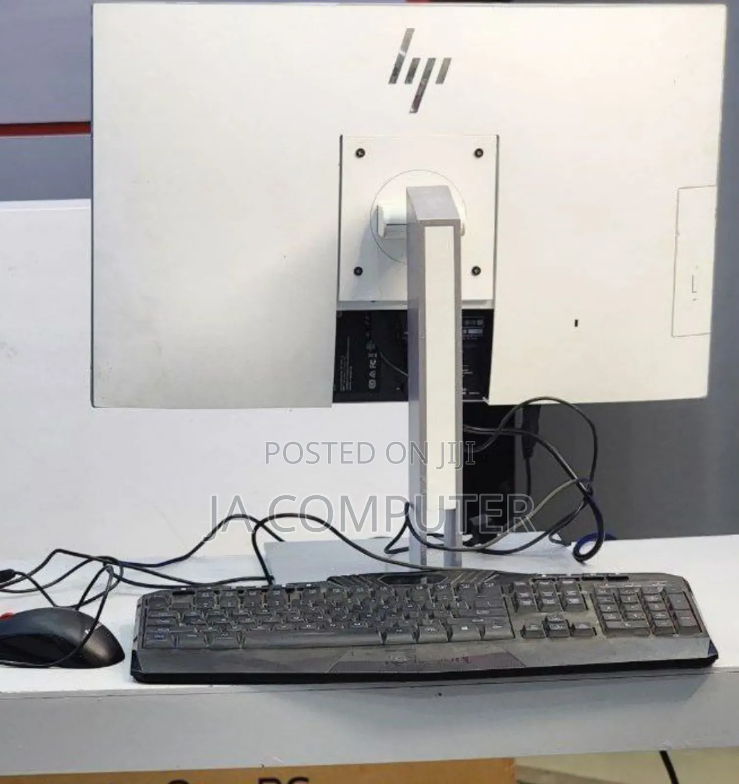 New HP 200 G4 All-in-One 8GB Intel Core I7 SSHD (Hybrid) 1T