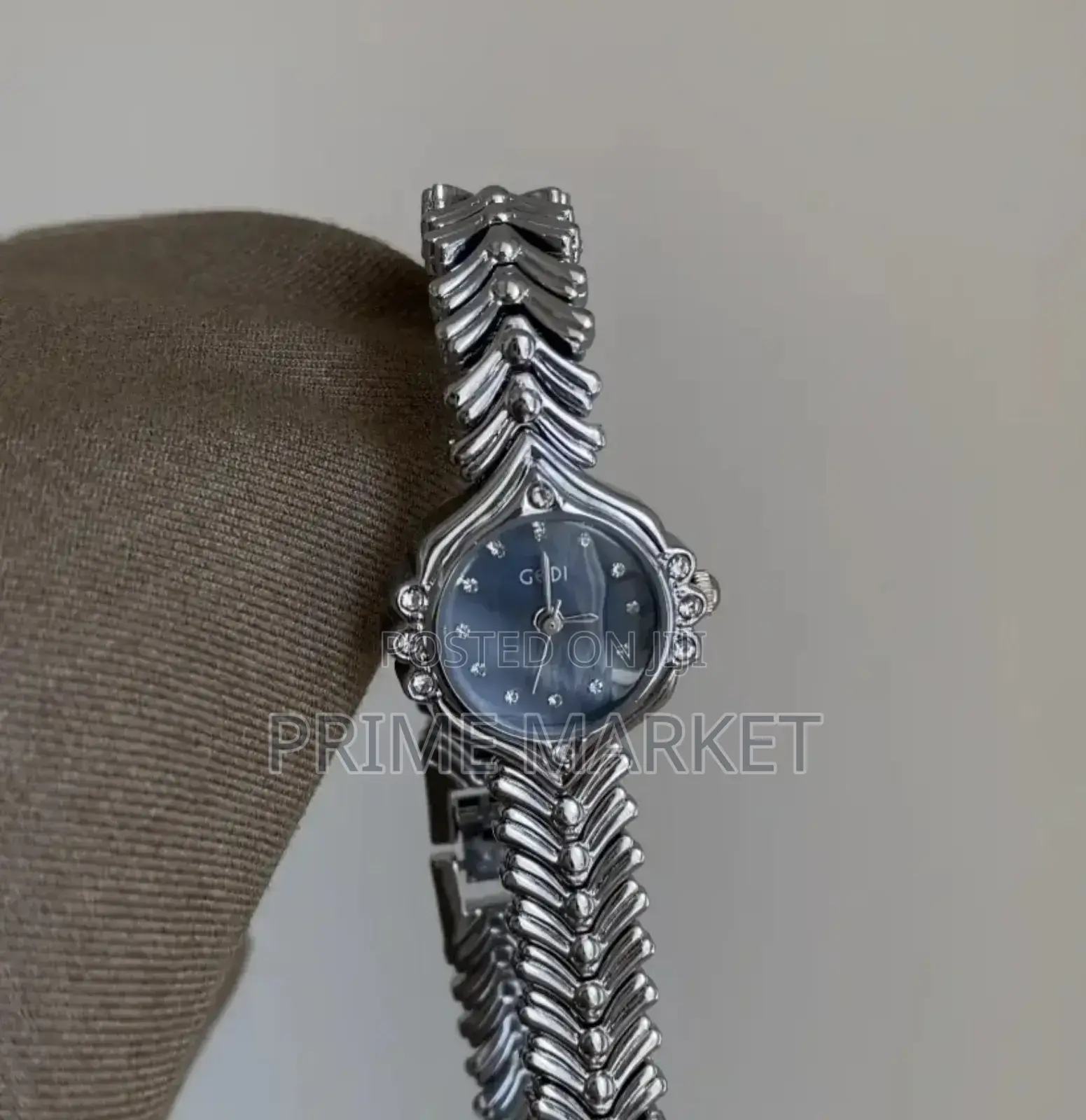 Gucci Silver Ladies Watch