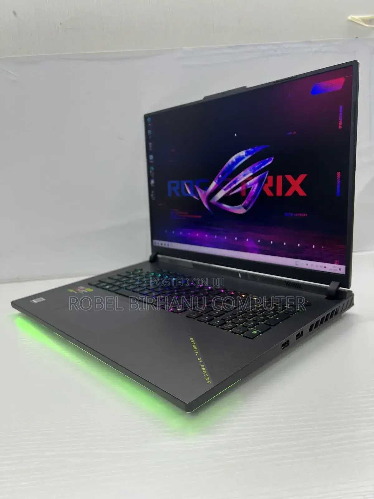 New Laptop Asus ROG Strix G17 16GB AMD Ryzen 9 SSD 1T