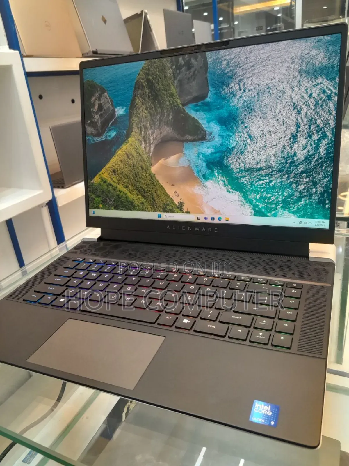 New Laptop Alienware M17x R2 32GB Intel Core Ultra 9 SSD 2T