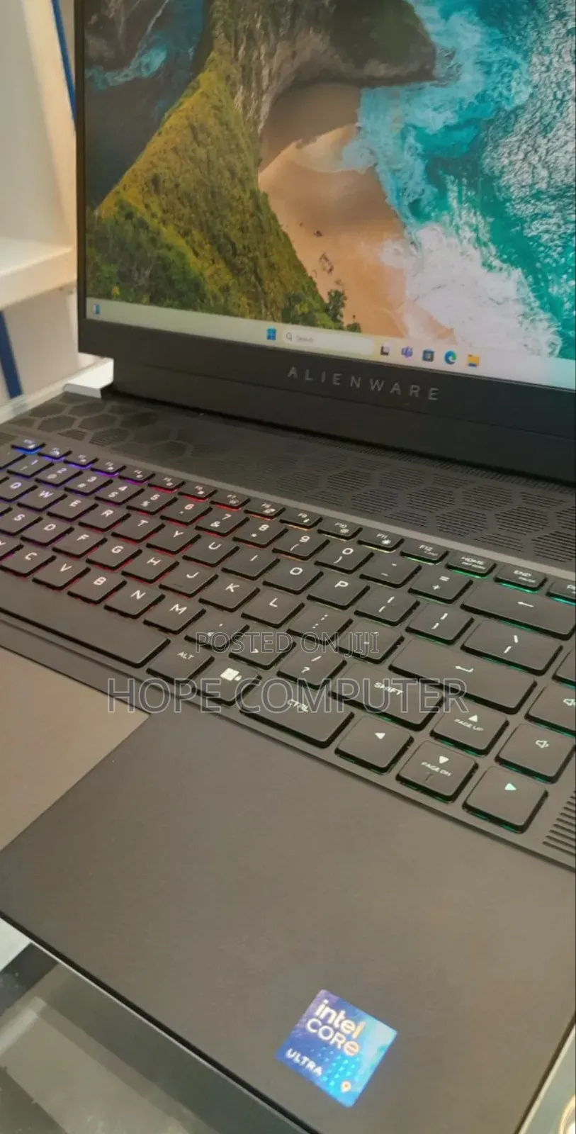 New Laptop Alienware M17x R2 32GB Intel Core Ultra 9 SSD 2T