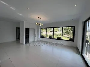 8bdrm Farm House in Adis Ababa, Yeka for sale