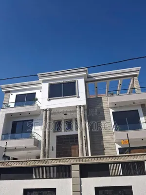 8bdrm Farm House in Adis Ababa, Yeka for sale