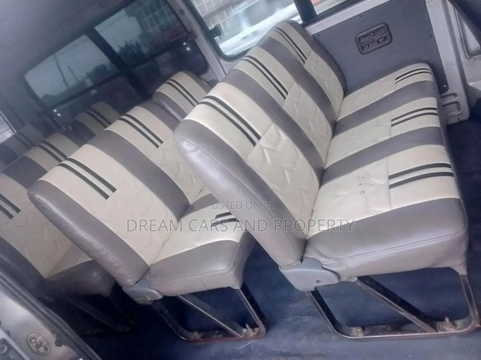 Toyota HiAce 2008 Silver