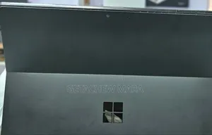 New Laptop Apple MacBook Pro M1 8GB AMD Ryzen 7 SSD 256GB