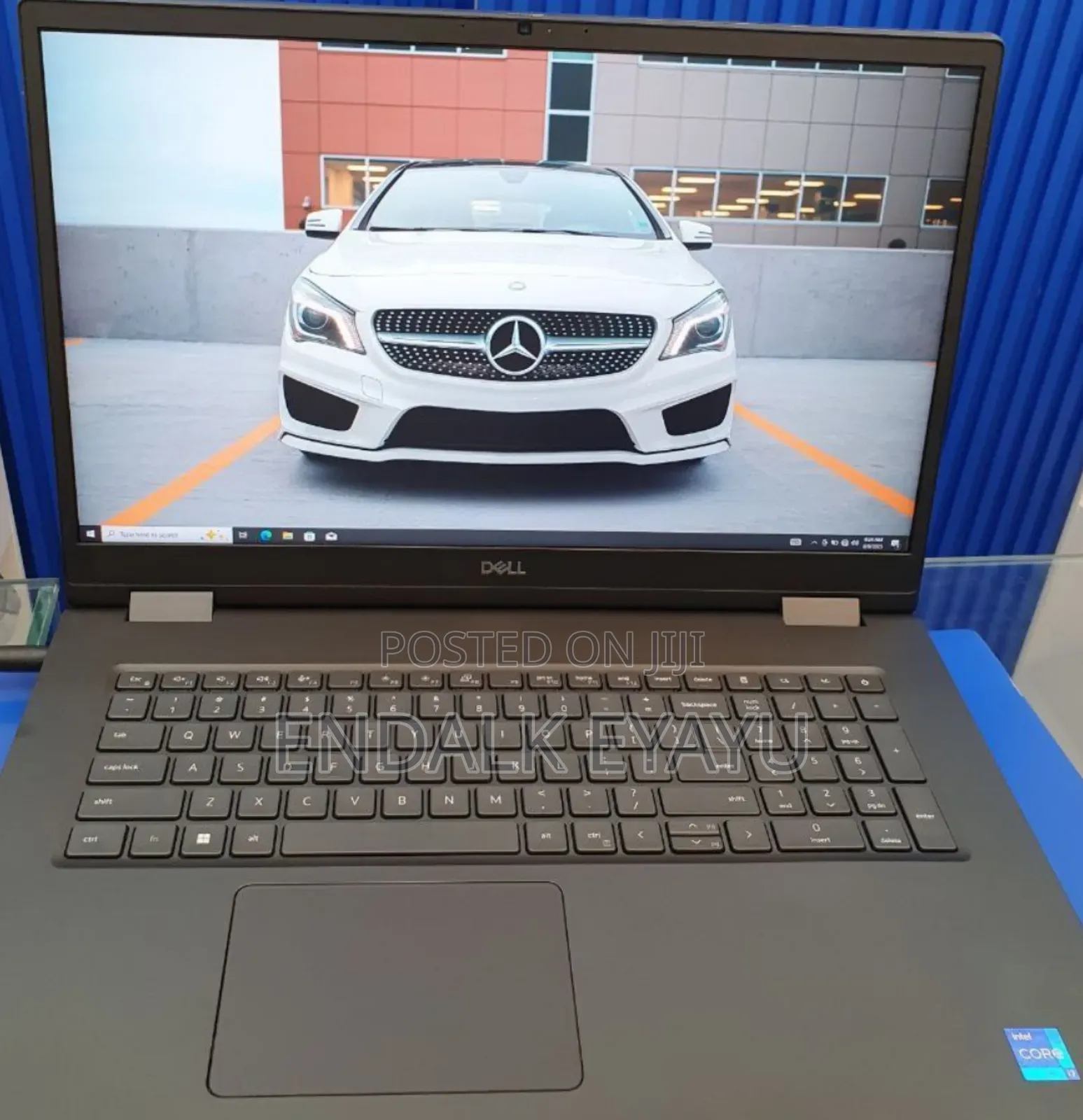 New Laptop Dell Precision 7780 32GB Intel Core I7 SSD 1T