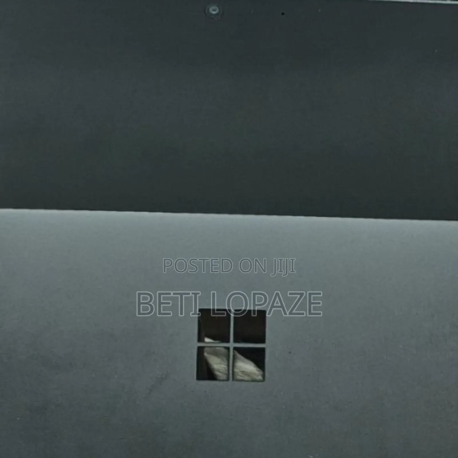 New Laptop Microsoft Surface Pro 7 8GB Intel Core I7 SSD 256GB