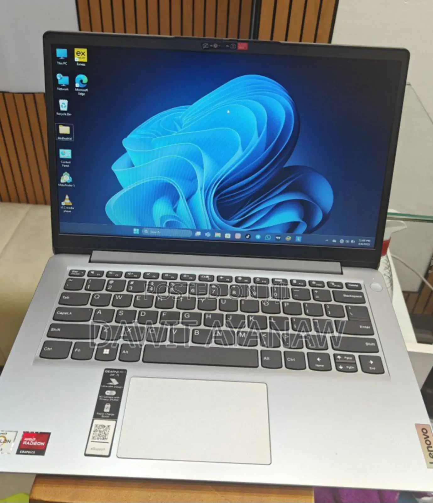 New Laptop Lenovo 8GB SSD 512GB