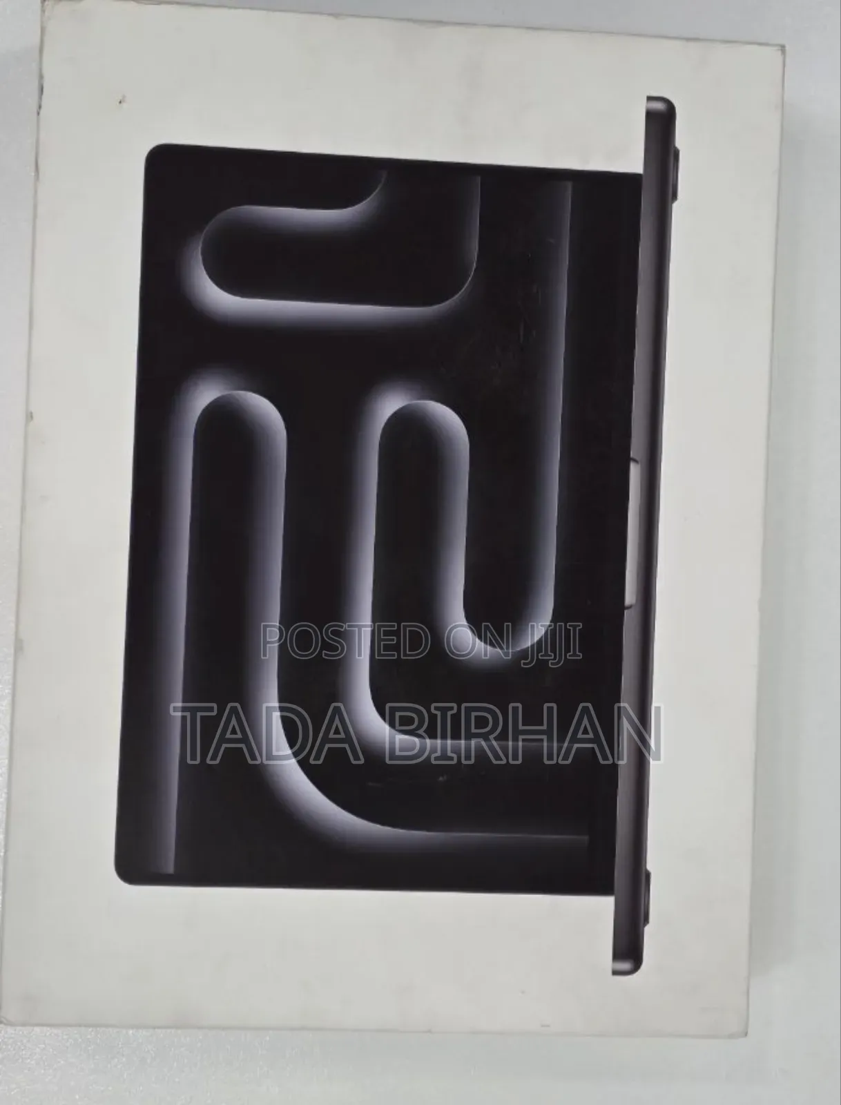 New Apple MacBook Pro 2024 M4 14-Inch 48GB Apple M4 Pro SSD 512GB