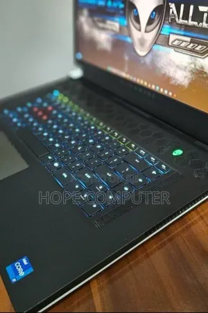 New Laptop Alienware M17x R2 16GB Intel Core I7 SSD 512GB