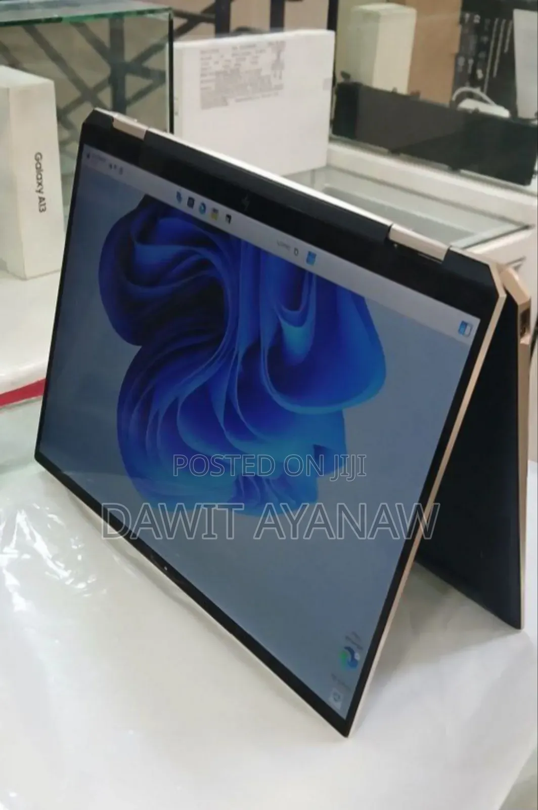 New Laptop HP Spectra 13 16GB Intel Core I7 SSD 1T