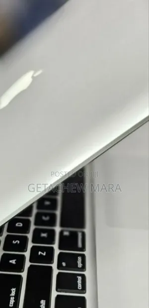 Photo - New Laptop Apple MacBook Pro M1 4GB Intel Core I5 SSD 256GB