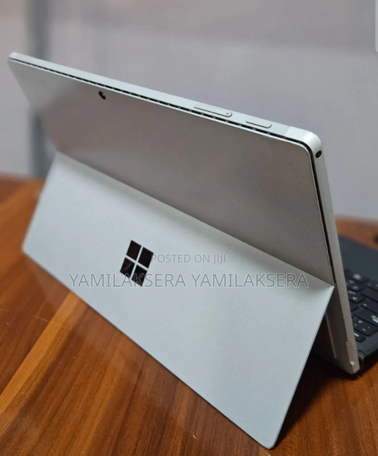 New Laptop Microsoft Surface Pro 7 8GB Intel Core I5 SSD 128GB