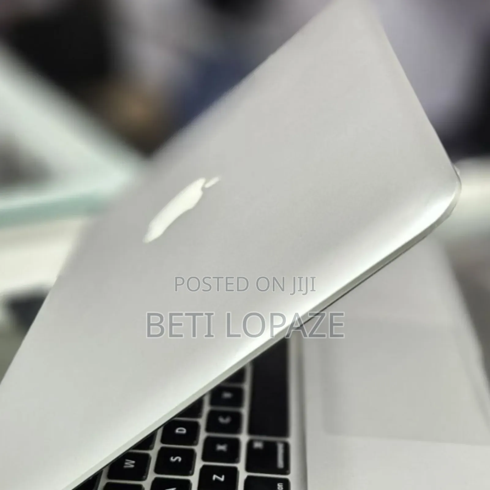 Laptop Apple MacBook 2012 4GB Intel Core I5 SSD 256GB