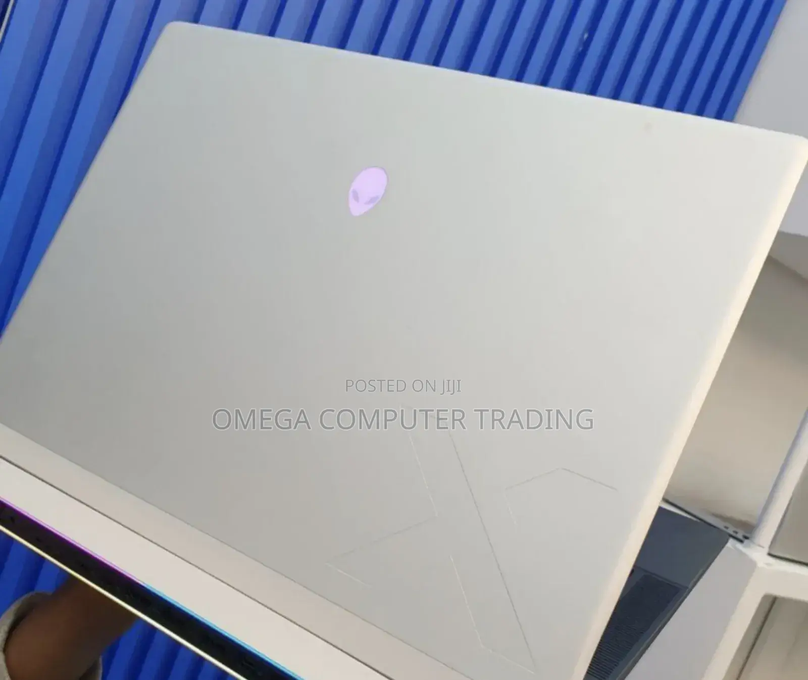 New Laptop Alienware M17x R2 32GB Intel Core Ultra 9 SSD 1T