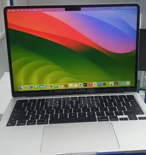 New Laptop Apple MacBook Air 2024 M3 13-Inch 16GB Apple M3 SSD 512GB