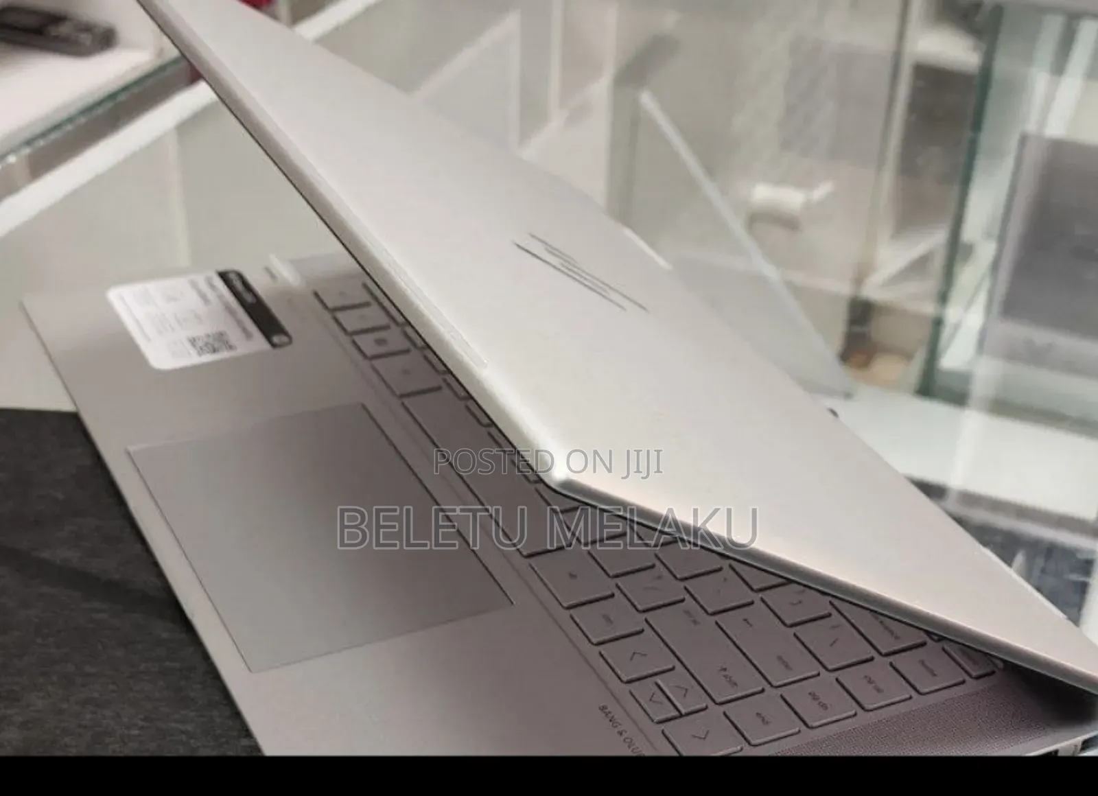 New Laptop HP Envy X360 8GB Intel Core I5 SSD 512GB