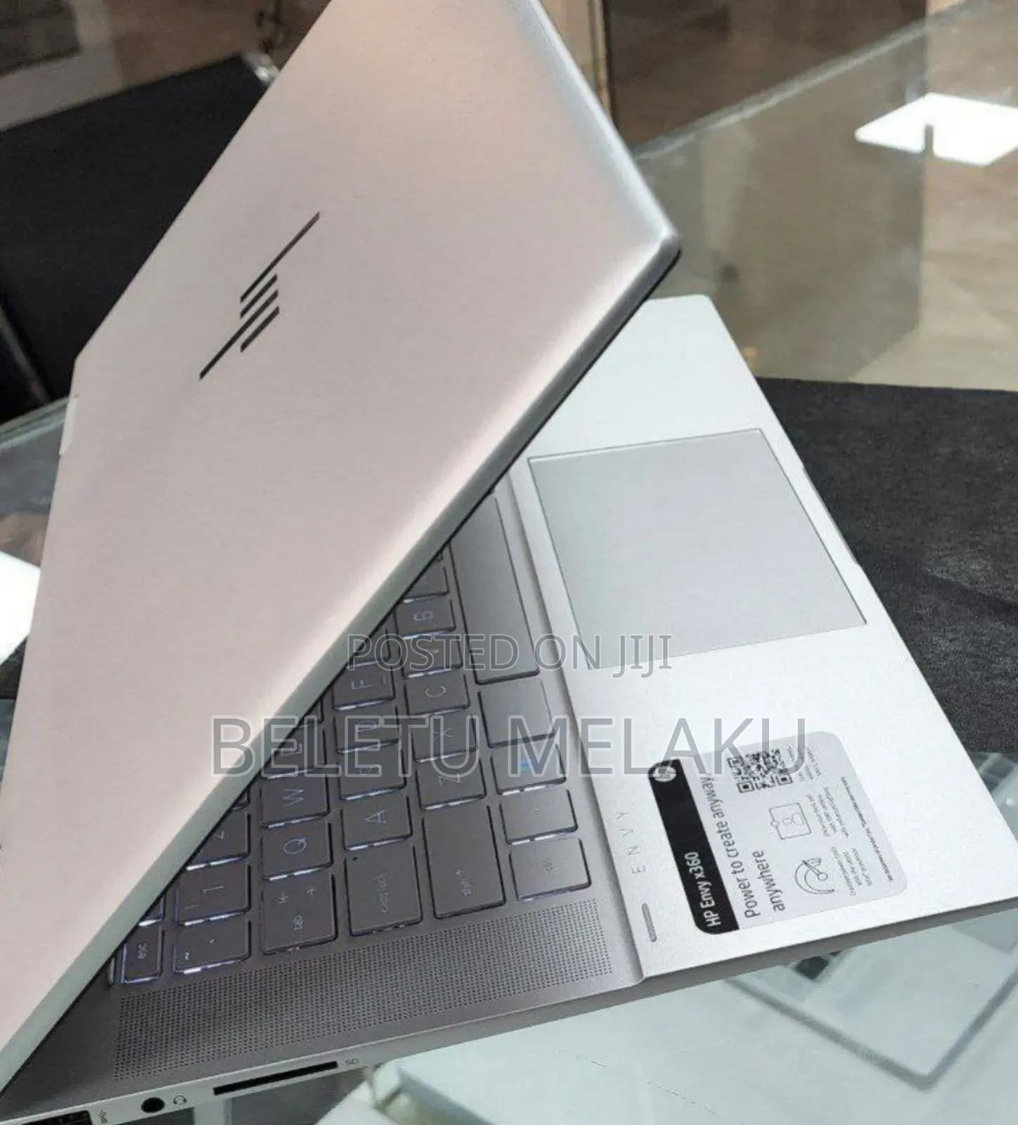 New Laptop HP Envy X360 8GB Intel Core I5 SSD 512GB