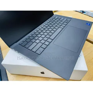 New Laptop Dell Precision 15 3520 32GB Intel Core I9 SSD 1T