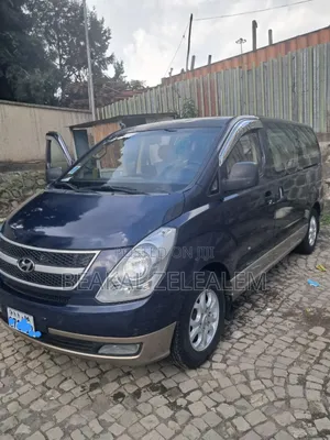 Photo - Hyundai H1 2.4 GLS 2010 Blue