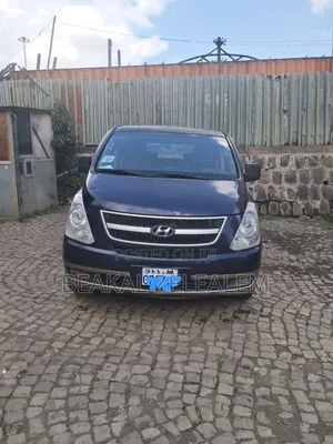 Hyundai H1 2.4 GLS 2010 Blue