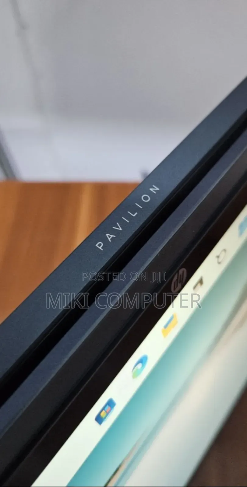 New Laptop HP Pavilion 13 X360 8GB Intel Core I3 SSD 256GB