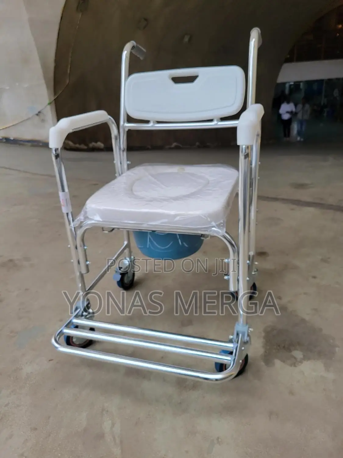 Toilet Chair品shower Commode Chair炊蟻or a 3-in-1 Commode Chair