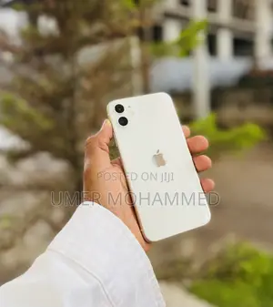 Photo - Apple iPhone 11 128 GB White