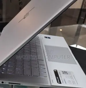 New Laptop HP Envy X360 8GB Intel Core I5 SSD 512GB