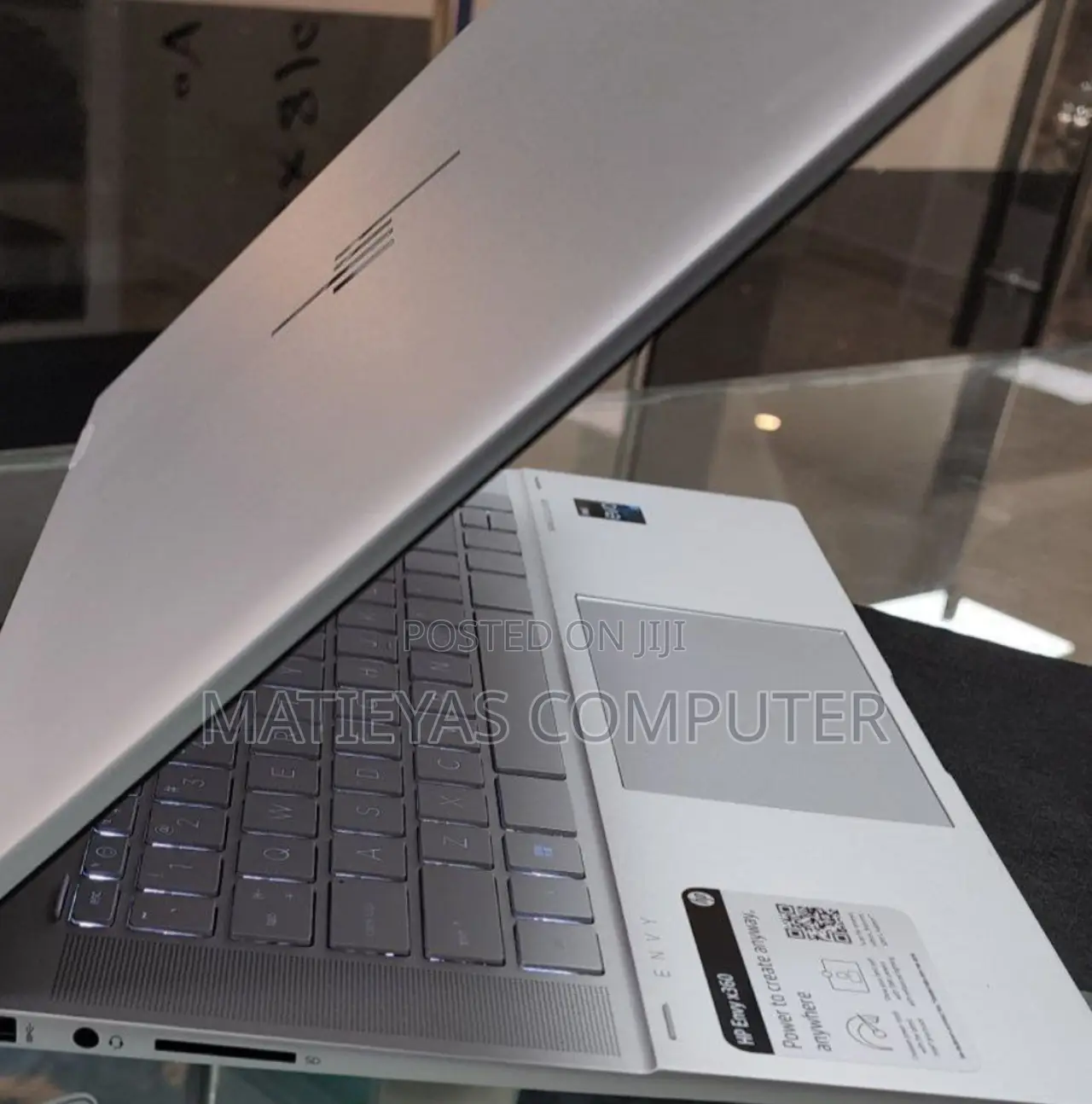 New Laptop HP Envy X360 8GB Intel Core I5 SSD 512GB