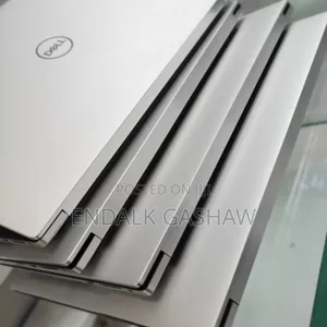 New Laptop Dell Precision 15 5510 16GB Intel Core I9 SSD 512GB