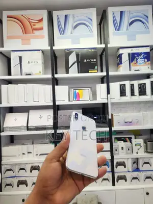 Photo - New Apple iPhone XS Max 64 GB White