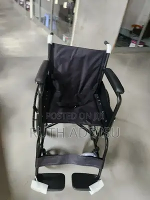 Photo - Wheelchair直coten Seat Wheelchair管道wheelchair朓你wheelchair